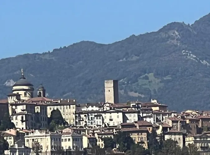 Apartman Canovine 13 Bergamo